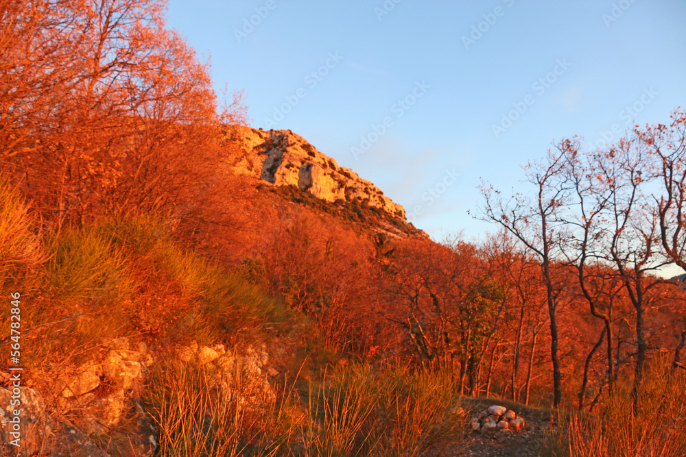 Poster sunrise in the mountains at gourdon, france