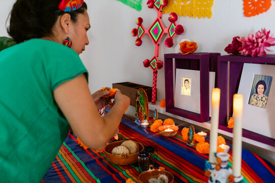Altar in tribute to descendents