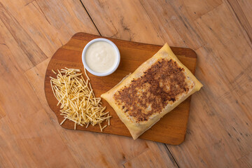 Swiss crepe, béchamel sauce and potato sticks