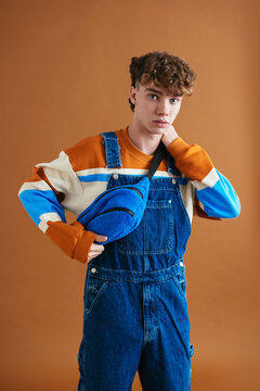 Young man adjusting fanny pack