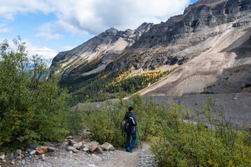 Fototapeta na wymiar Hiking Plain of Six Glaciers track from Lake Louise in Banff National Park, Canada.