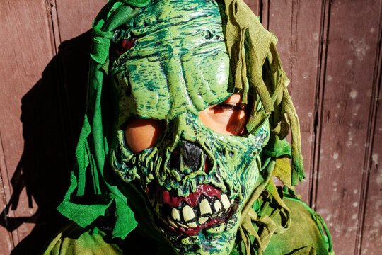 kid on halloween costume