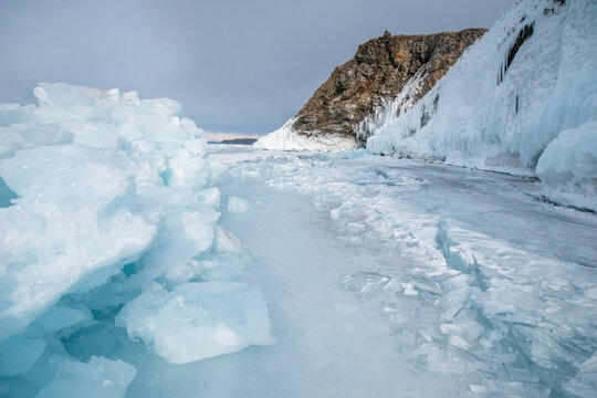 Frozen lake scenery