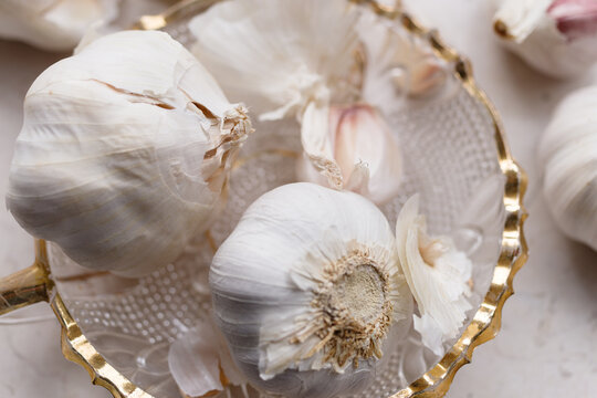 Garlic cloves