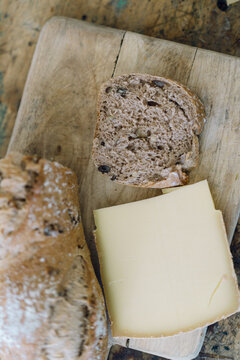 walnut bread and cheese 