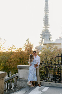 couple in street in Paris