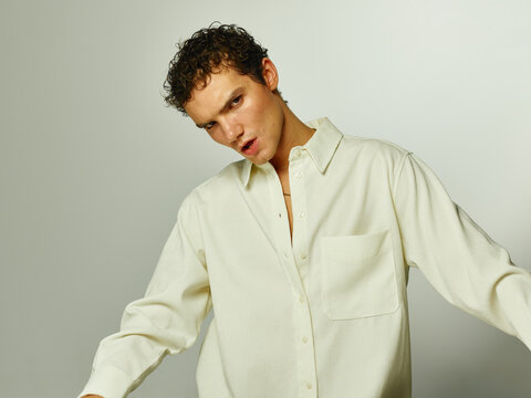 Elegant simple clothing