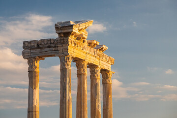 Obraz premium . Temple of Apollo ancient ruins in Side Turkey