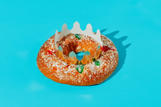 spanish king cake with a golden crown