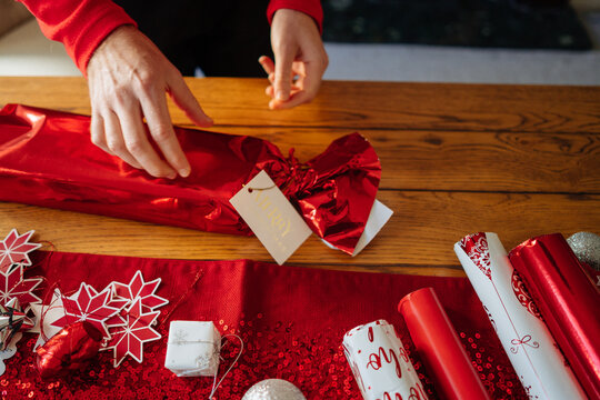 Christmas gift wrapping