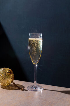  sparkling champagne glass