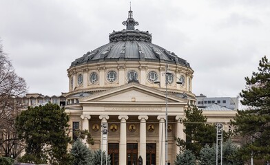 Fototapeta premium The Romanian Athenaeum George Enescu ( Ateneul Roman ) opened in 1888 is a concert hall in the center of Bucharest, Romania