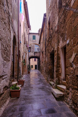 Fototapeta na wymiar Old historical medieval town of Pitigliano in Tuscany, Italy