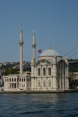 Fototapeta na wymiar Buyuk Mecidiye Mosque in Istanbul, Turkiye
