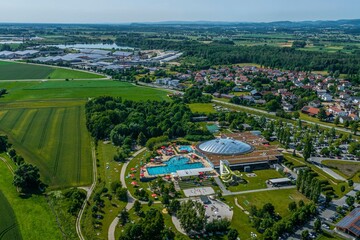 Ausblick auf Natternberg im Donautal im Stadtgebiet Deggendorf