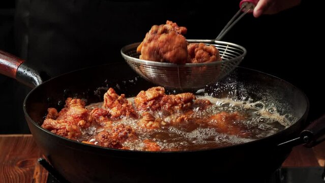 The process of making fried Orleans chicken thighs