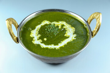 インドカレー　ほうれん草ベース