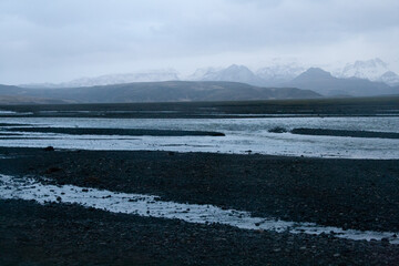 Volcán en glaciar de islandia