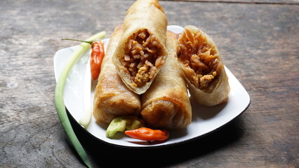 Indonesian rolls, Indonesian cuisine, Lumpia Semarang