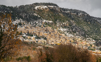 Pesche, village in the province of Isernia, in Molise