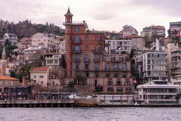 Fototapeta premium Buildings on the banks of the Bosphorus