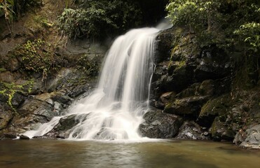 Fototapeta na wymiar Waterfall, Ecuador