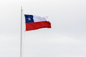 Bandera Chilena flameando al viento