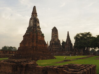 Fototapeta na wymiar old buildings of ayutthaya
