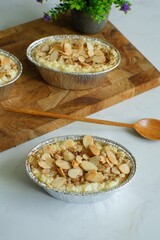 baked klapertaart in white background 