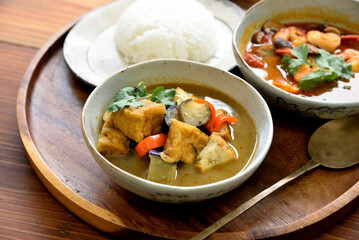厚揚げ　スープカレー　トムヤムクン　ライス