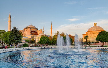 Fototapeta na wymiar Scenic fountain at the Sultanahmet Square and the Hagia Sophia