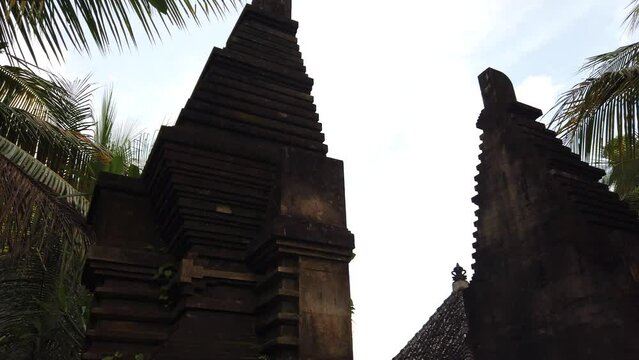 Goa Garba Temple Balinese Archaeological Architecture Entrance Bali Indonesia Indigenous Stone Pillars, Gianyar, 60 Fps
