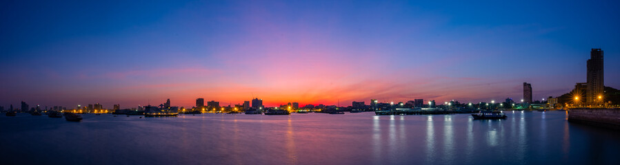 Fototapeta premium Morning sunrise at Pattaya, Thailand.