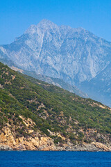 Gli splendidi monasteri del monte Athos visti dal mare, Grecia