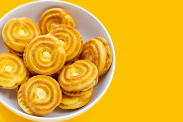 Sandwich cookies with durian cream