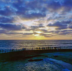 Obraz premium Watching sunset