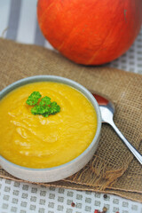 soupe de citrouille, velout&eacute; de potiron