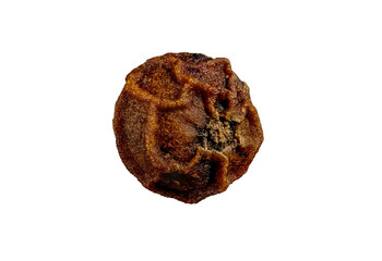 .macro shot of a single pea of ​​Cambodia red Campotian pepper isolated on a black background