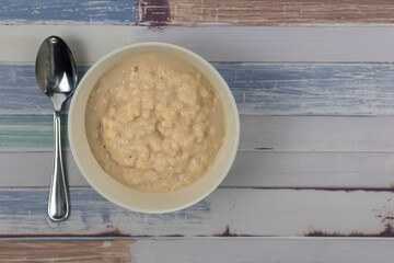 bowl of rice pudding 