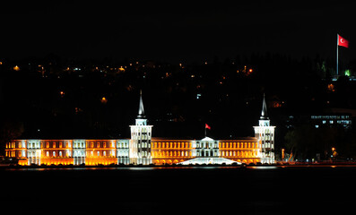 Obraz premium Historical Tower Building - Istanbul