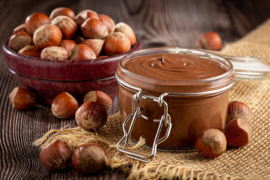 Hazelnut cream or nougat cream with cocoa.