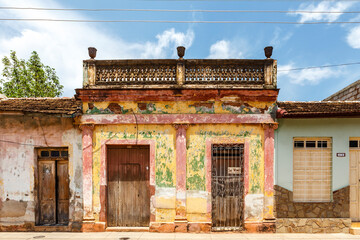 Fototapeta premium Old colorful colonial houses in the center of Trinidad, Cuba, Caribbean