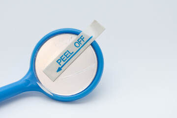 non-sterile dental consultation plastic spatula with mirror no. 5 with protective cap: peel off