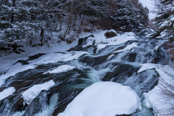 雪の奥日光・竜頭ノ滝