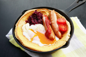 ダッジベイビー　パンケーキ料理　Dutch baby simple pancake dish