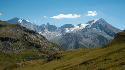 Fototapeta premium View of La Vanoise summit, French Alps