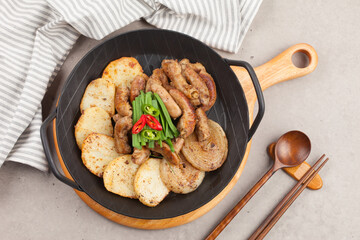 Finely chopped small intestine seasoned and grilled.