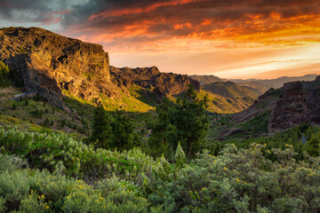 Fototapeta na wymiar Beautiful mountains on the island of Gran Canaria in Spain at sunset.