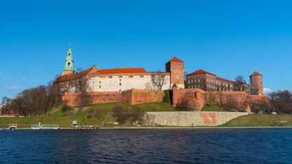 Fototapeta na wymiar castle on the water Krakow