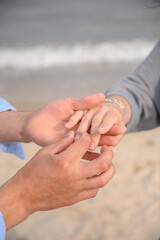 Wearing a ring at the engagement ceremony